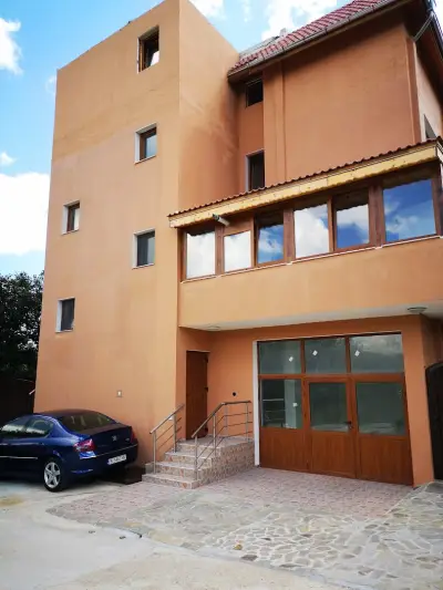 Alfa Guest House - Free Parking