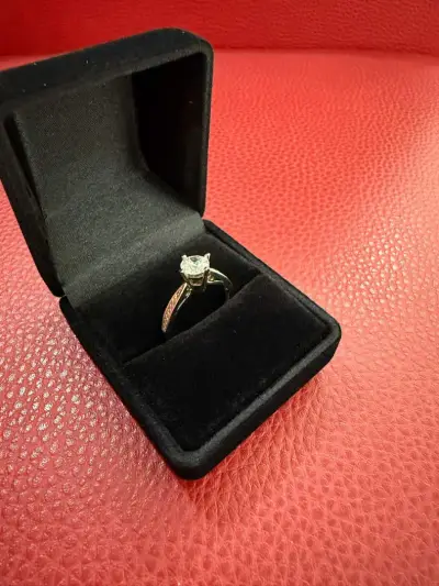 Jacklin hugasian Diamond & Jewellery Center
