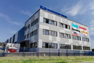Склад за строителни материали Поларис Продукт (Polaris Product)
