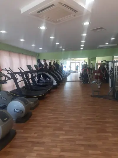 Фитнес клуб Жълто