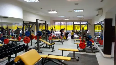Фитнес клуб Жълто
