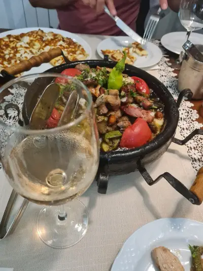Mountain Lake Restaurant / Ресторант Маунтин Лейк