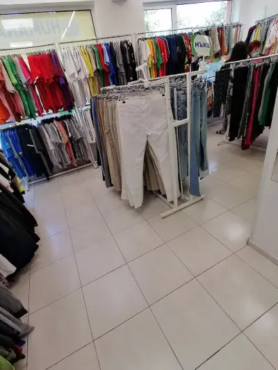 магазин Humana second hand