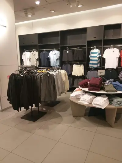 H&M