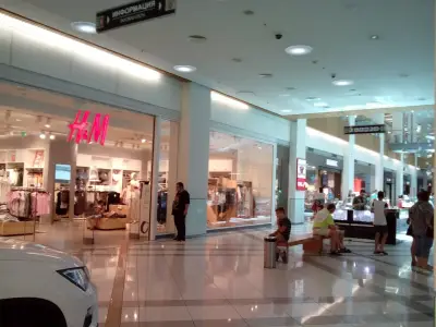 H&M