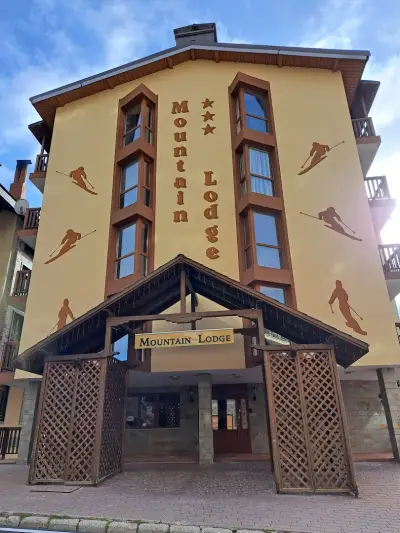 Mountain Lodge Apartments