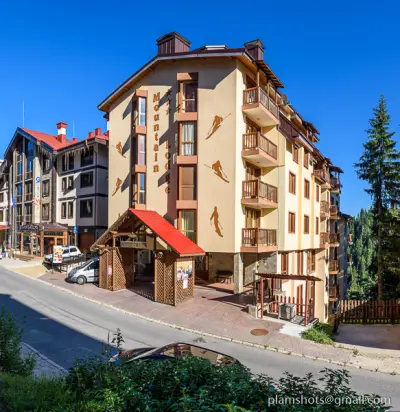 Mountain Lodge Apartments