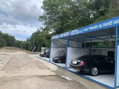 Golden Wash - Golden Sands - Car Parking