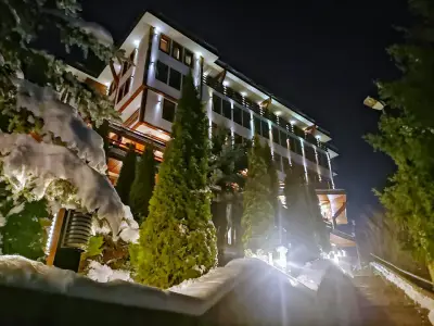 Shiroka Laka Hotel