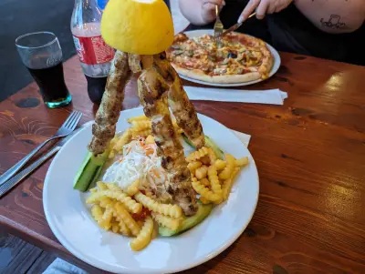 Restaurant "Old Oak" / "Staria Dab"