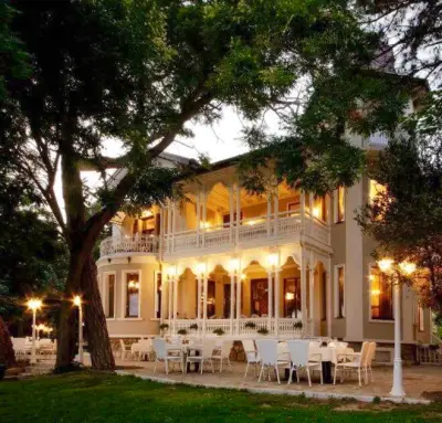 Villa Burov - Restaurant Deluxe