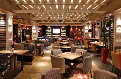 Happy Bar & Grill Yan Palah