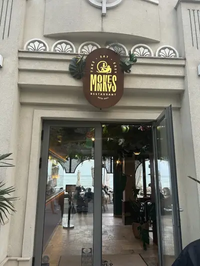 Monkeys restaurant