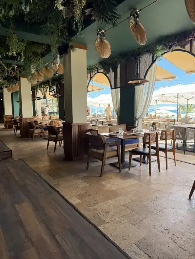 Monkeys restaurant