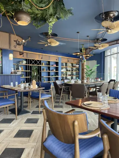 Monkeys restaurant
