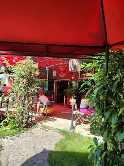 Swap Lounge & Cigar Store Varchev