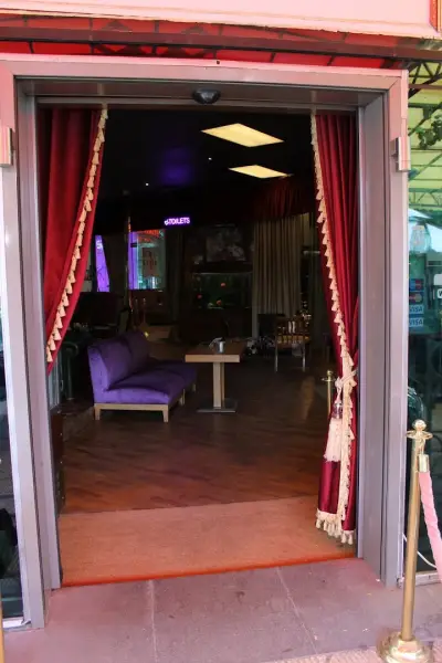 Swap Lounge & Cigar Store Varchev