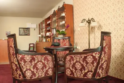 Coffee & Tea House