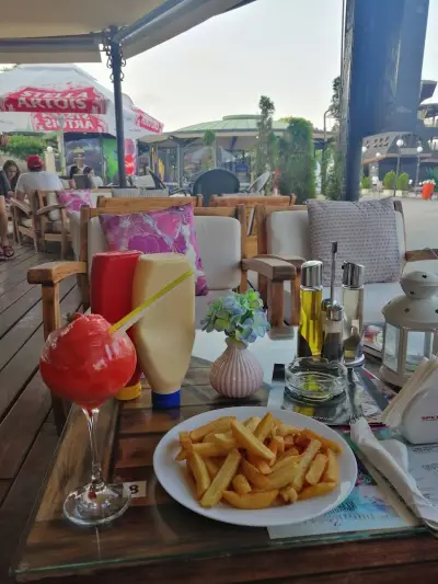 Seven Café