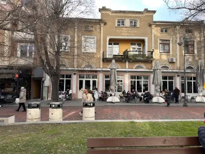 Costa Coffee