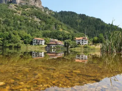 Рибката Семеен Хотел
