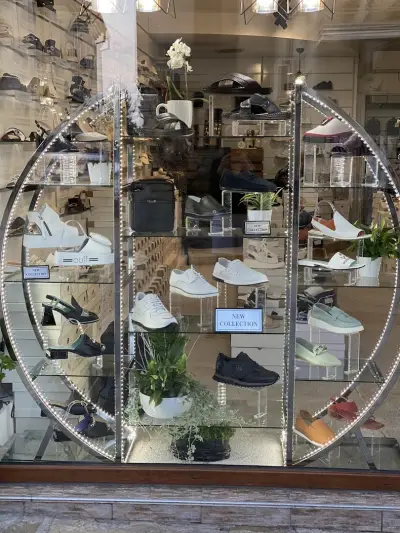 LUXY shoes