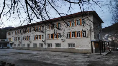 СМОЛЯНСКА ПРОФЕСИОНАЛНА ГИМНАЗИЯ ПО ТУРИЗЪМ И СТРОИТЕЛСТВО "НИКОЛА Й. ВАПЦАРОВ"
