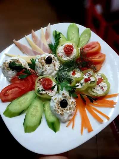 Flora Bar & Food