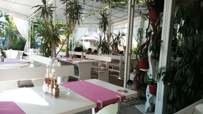 Flora Bar & Food