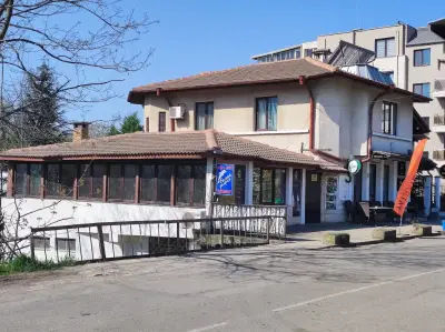 БЯЛ ДЕЛФИН ресторант в Сарафово