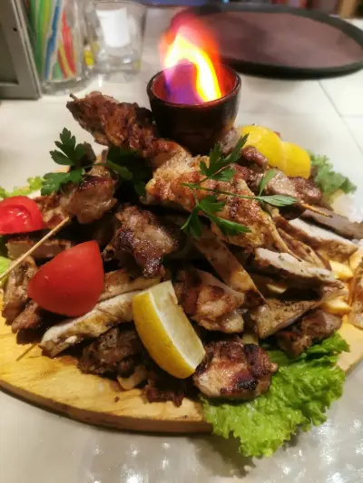 Гостилница Нашенци