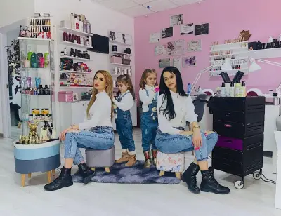 Студио за красота „Golden dolls“
