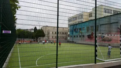 Основно училище „Братя Миладинови“