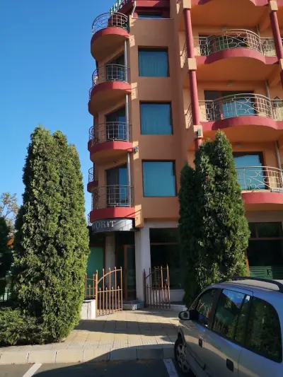 Фаворит