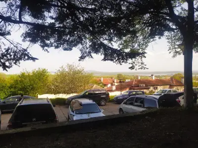 Hotel Varly Bryag