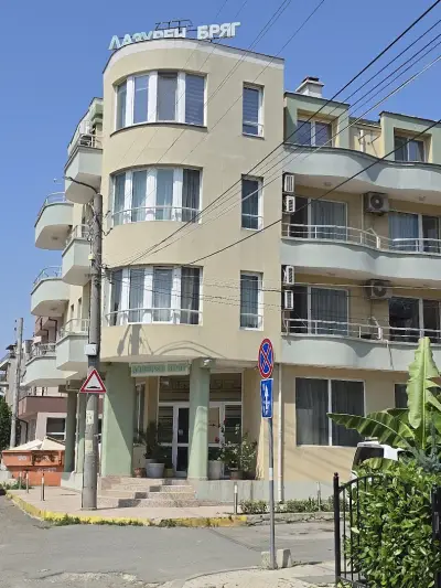 Family Hotel Lazuren Briag
