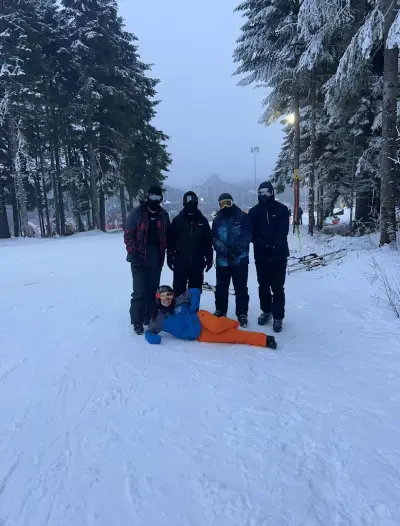 Yanakiev Ski And Snowboard School