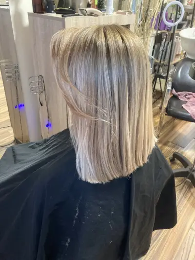 Ваня Хубекова - фризьор Vanya Hubekova - hairstylist