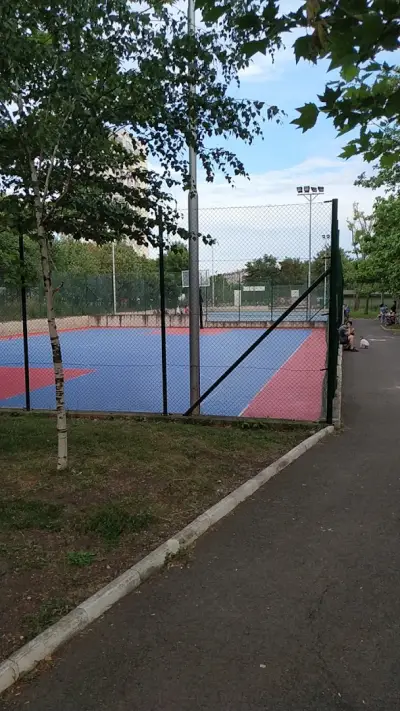 Спортен център Славейков