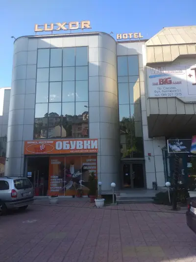 Хотел Луксор