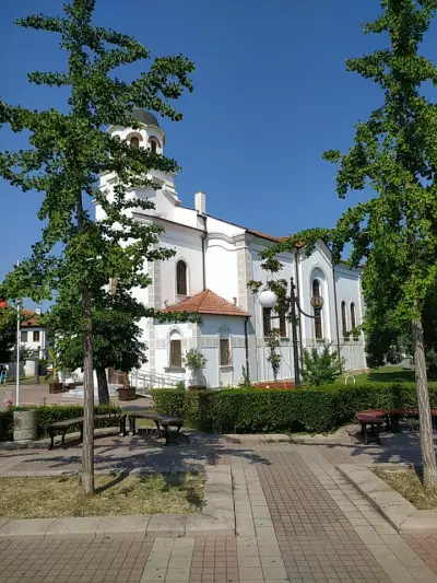 храм Св. Рождество Богородично