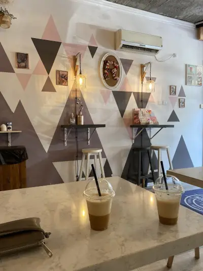 The Coffee Room | Прясно изпечено кафе | specialty coffee | френски макарони |