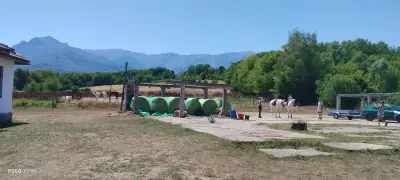 Конна база Априлци