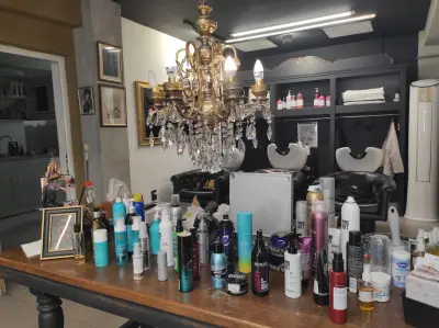 Tony Zreik Unisex Hairdresser