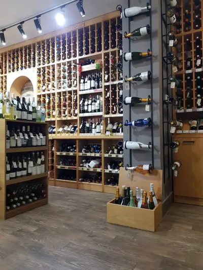 Enoteca Wine & Friends