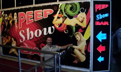 Peep Bar