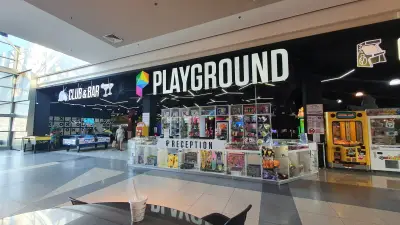 Playground, Mall Galleria