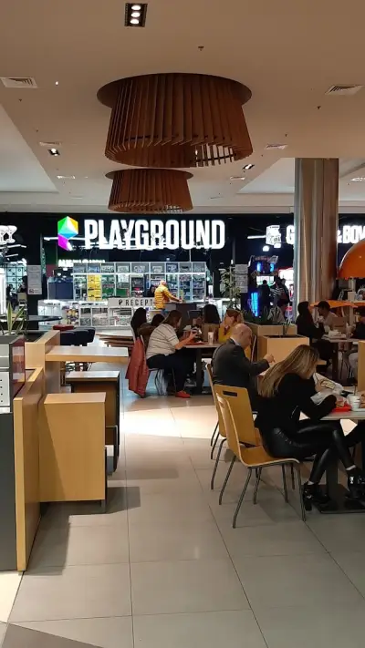 Playground, Mall Galleria