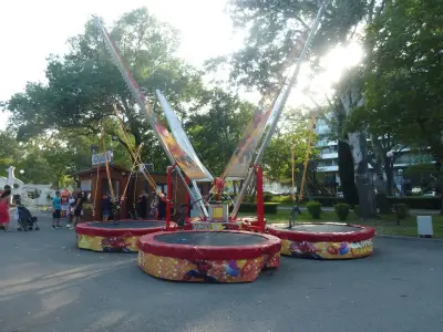 Лунапарк