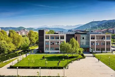 Американски Университет в България